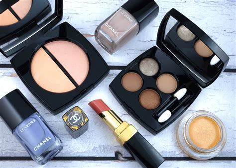 chanel makeup summer 2019|CHANEL CRUISE COLLECTION 2019 .